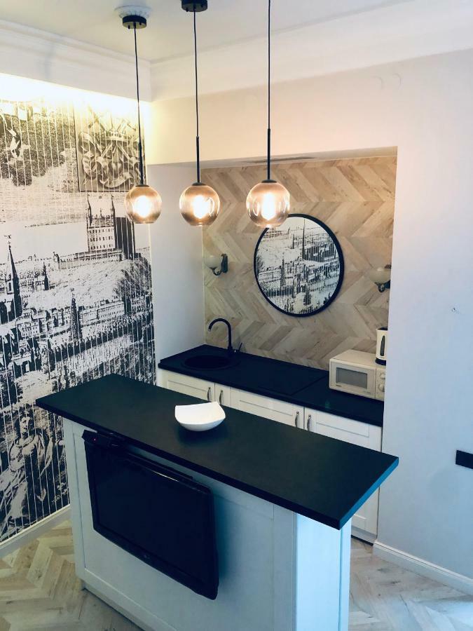 Vip Apartment History Leopoli Esterno foto